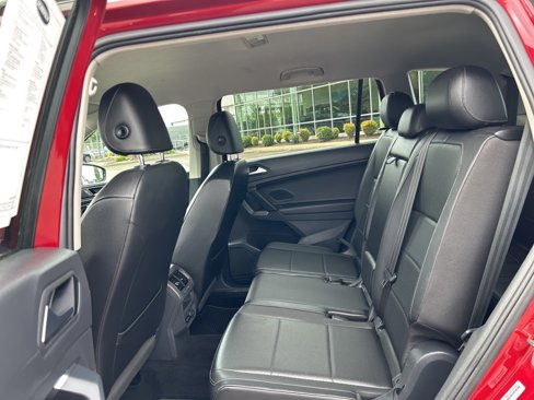 Used 2019 Volkswagen Tiguan SE w/ 3rd Row Seat Package image 10