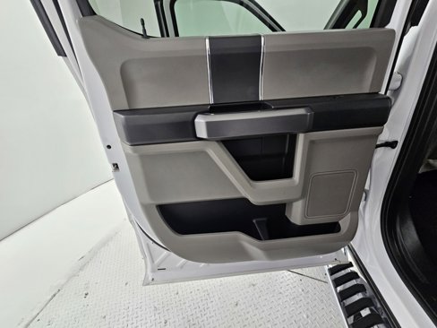 Used 2019 Ford F150 XLT w/ Trailer Tow Package image 28