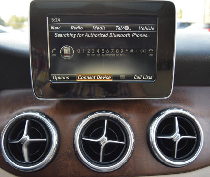 Used 2017 Mercedes-Benz GLA 250 4MATIC w/ Premium Package image 29