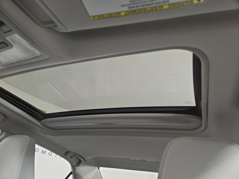 Used 2017 Toyota Camry XLE image 22