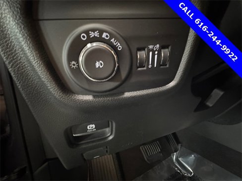 Used 2021 Jeep Grand Cherokee L Limited image 24