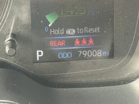 Used 2021 Toyota Corolla LE image 16