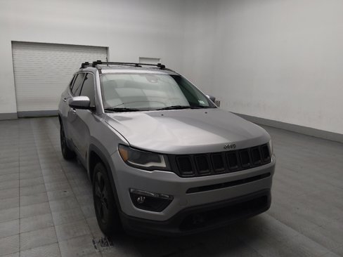 Used 2017 Jeep Compass Latitude w/ Popular Equipment Group image 13