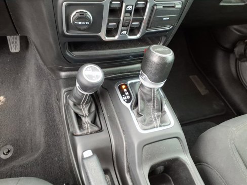 Certified 2023 Jeep Gladiator Overland image 23