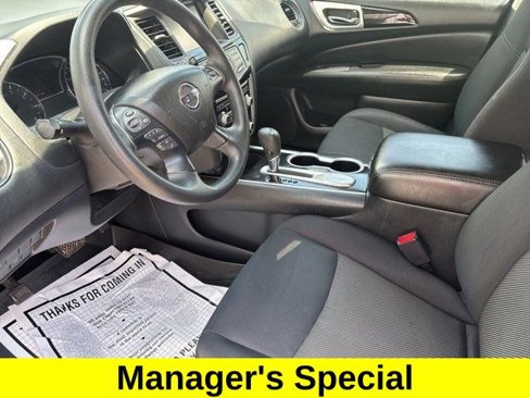 Used 2018 Nissan Pathfinder S image 11
