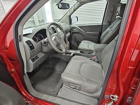 Used 2019 Nissan Frontier SL image 11
