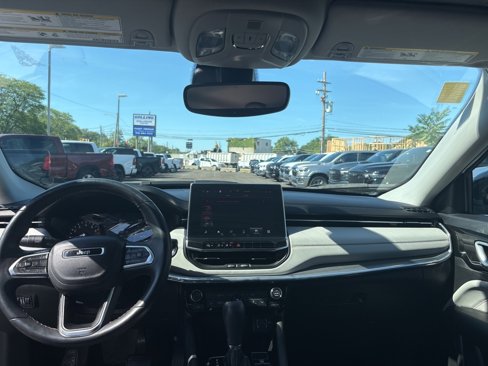 Used 2022 Jeep Compass Limited image 36