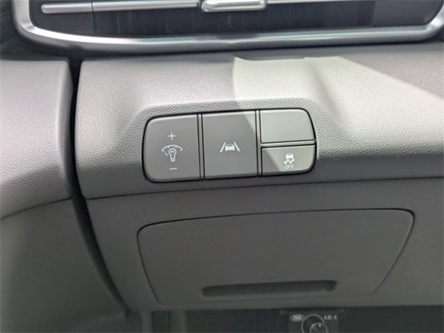 Used 2023 Hyundai Elantra SEL w/ Convenience Package image 23
