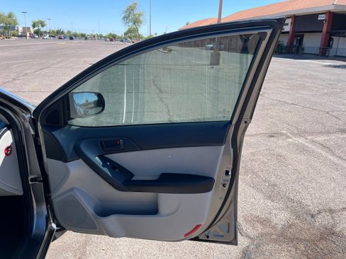 Used 2012 Kia Forte EX image 17