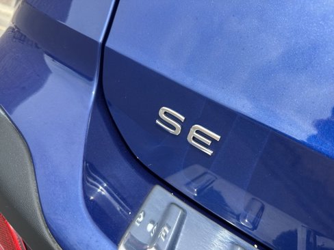 Used 2022 Volkswagen Taos SE w/ Panoramic Sunroof Package image 10