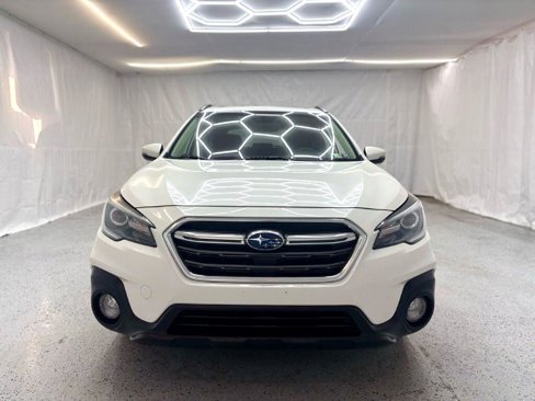 Used 2019 Subaru Outback 2.5i Touring image 8