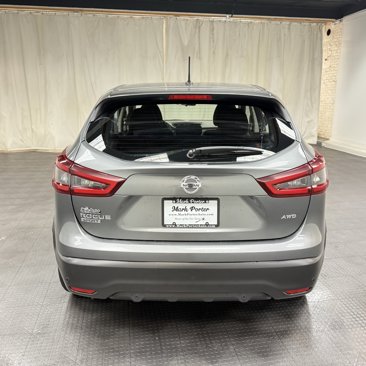 Used 2021 Nissan Rogue Sport S image 4