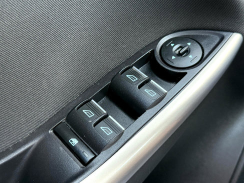 Used 2015 Ford Focus Titanium image 21