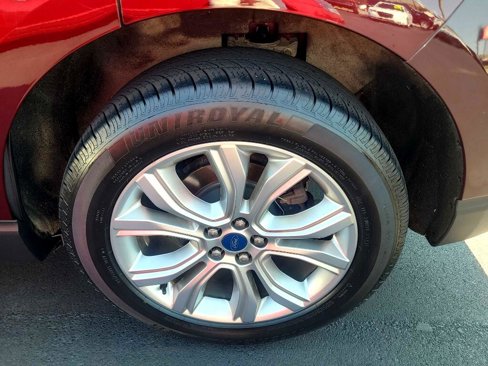 Used 2020 Ford Edge Titanium w/ Class II Trailer Tow Package image 40
