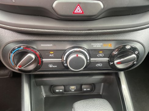 Used 2023 Kia Soul LX w/ LX Technology Package image 36