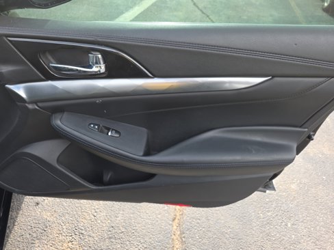 Used 2018 Nissan Maxima SR image 27