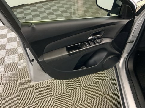 Used 2014 Chevrolet Cruze LT image 26