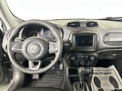 Used 2021 Jeep Renegade Sport image 3