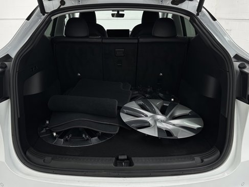 Used 2021 Tesla Model Y Long Range image 39