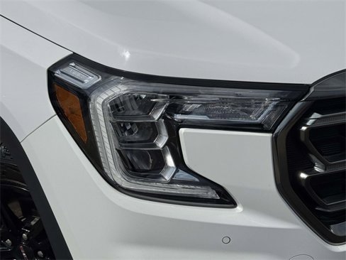 Used 2022 GMC Terrain AT4 w/ Tech Package image 15