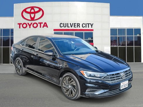 Used 2019 Volkswagen Jetta SEL Premium image 1