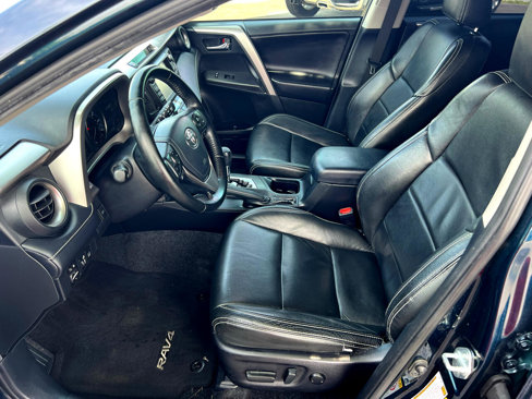 Used 2018 Toyota RAV4 XLE Premium image 10