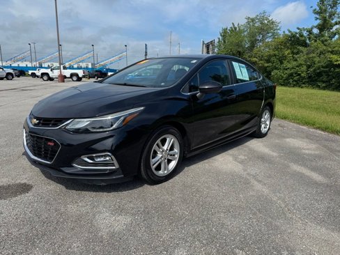 Used 2018 Chevrolet Cruze LT w/ Convenience Package image 8