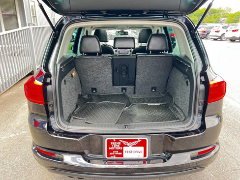 Used 2017 Volkswagen Tiguan Sport image 33