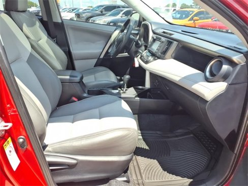 Used 2013 Toyota RAV4 XLE image 11