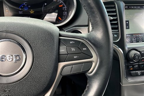 Used 2018 Jeep Grand Cherokee Laredo image 20