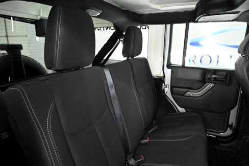 Used 2018 Jeep Wrangler Unlimited Sport image 36