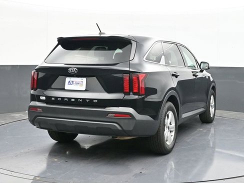 Used 2021 Kia Sorento LX image 12