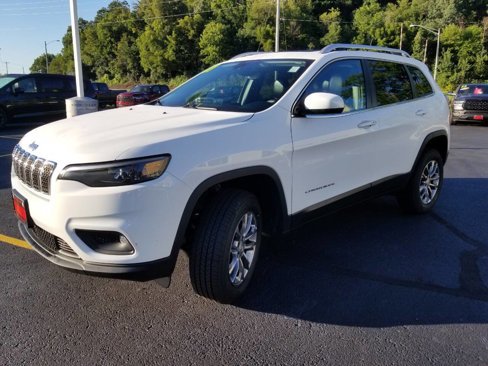 Certified 2021 Jeep Cherokee Latitude Lux w/ Sun & Sound Group image 3