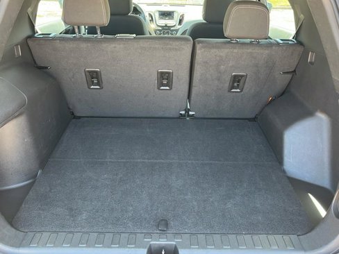 Used 2023 Chevrolet Equinox LS image 14
