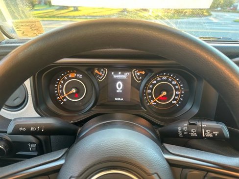 Used 2025 Jeep Wrangler Sport image 20