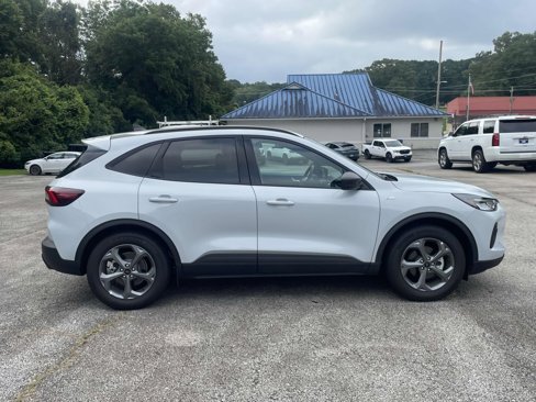 Used 2025 Ford Escape ST-Line image 7