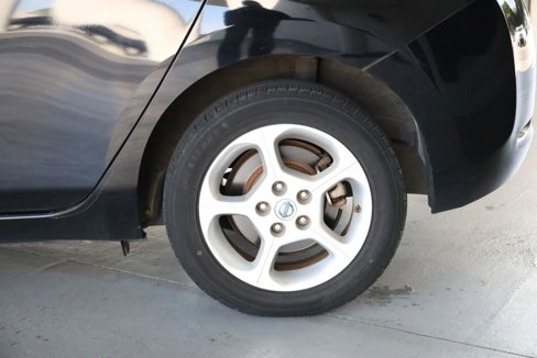 Used 2012 Nissan Leaf SV image 29