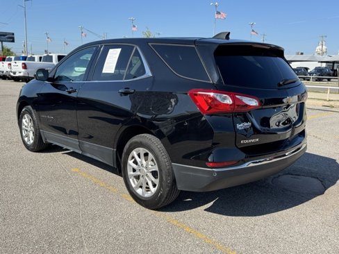 Used 2020 Chevrolet Equinox LT w/ Driver Convenience Package image 4