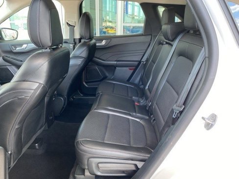 Certified 2022 Ford Escape Titanium image 14