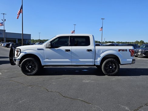 Used 2015 Ford F150 XLT w/ Equipment Group 301A Mid image 4