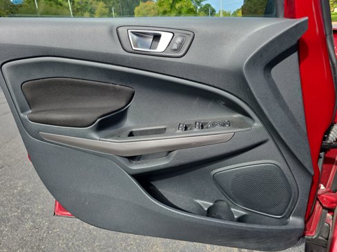 Used 2019 Ford EcoSport SE image 25