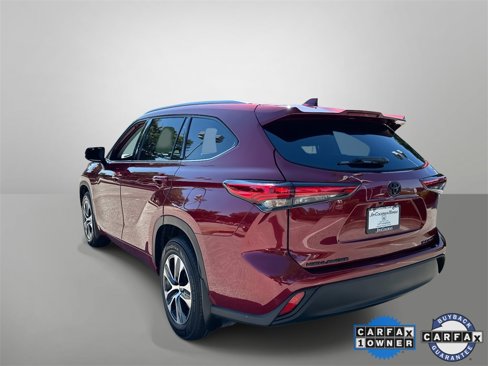 Used 2021 Toyota Highlander XLE image 28