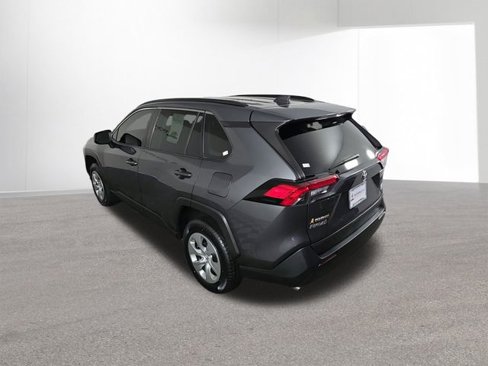 Used 2021 Toyota RAV4 LE image 42