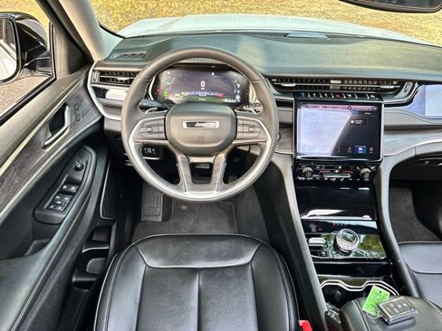 Used 2023 Jeep Grand Cherokee 4WD 4xe image 26