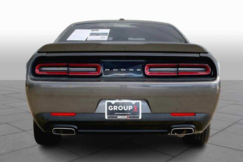 Used 2020 Dodge Challenger SXT image 4