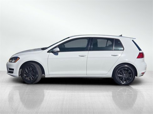 Used 2017 Volkswagen Golf S image 7