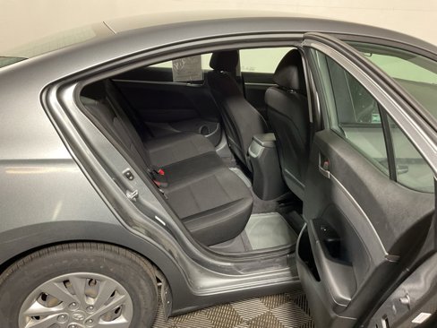 Used 2019 Hyundai Elantra SE w/ Cargo Package image 31