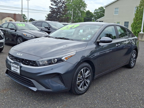 Used 2023 Kia Forte LXS w/ LXS Technology Package image 3