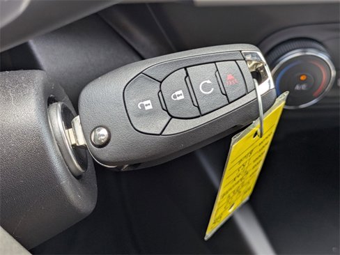 Used 2024 Chevrolet Trax RS w/ Driver Confidence Package image 30