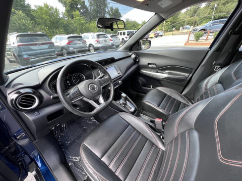 Used 2019 Nissan Kicks SR image 12